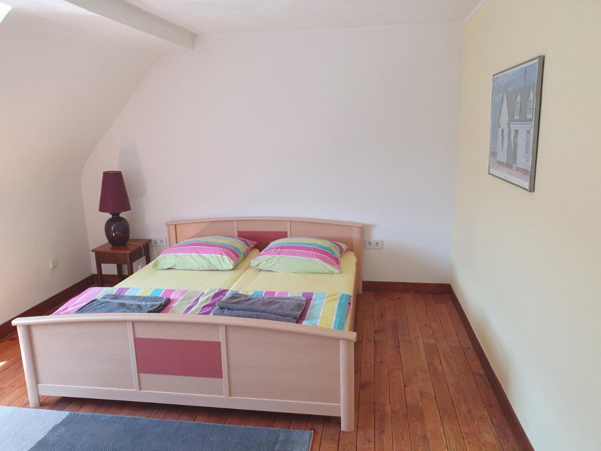 Ferienwohnung Pascale Mettlach Exteriör bild